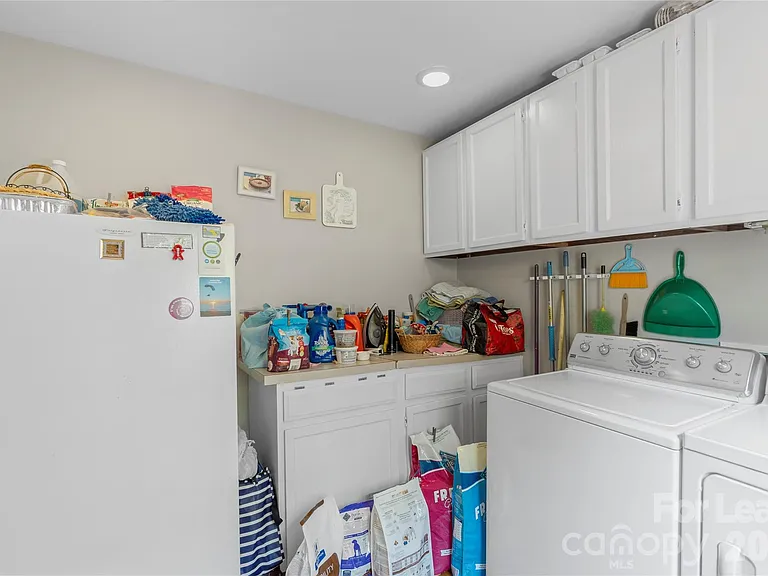 1610 Park Rd — Photo 32