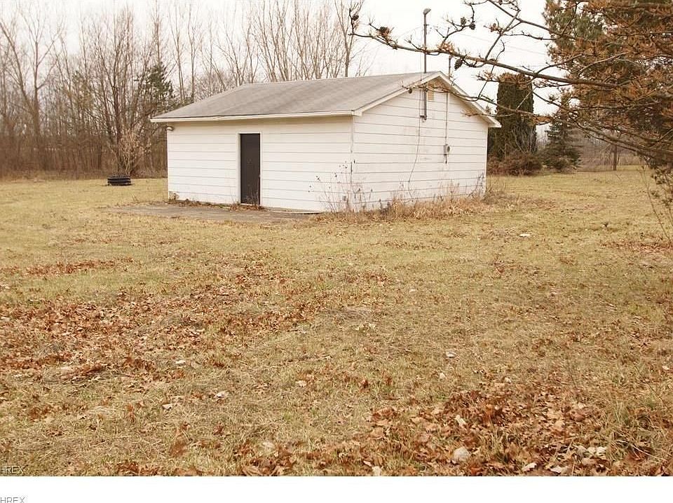 2nd image of Myers St