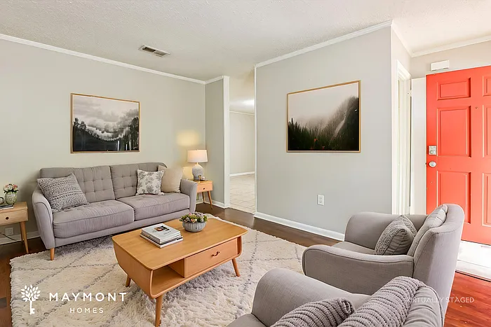 8707 Oakhaven Dr — Photo 5