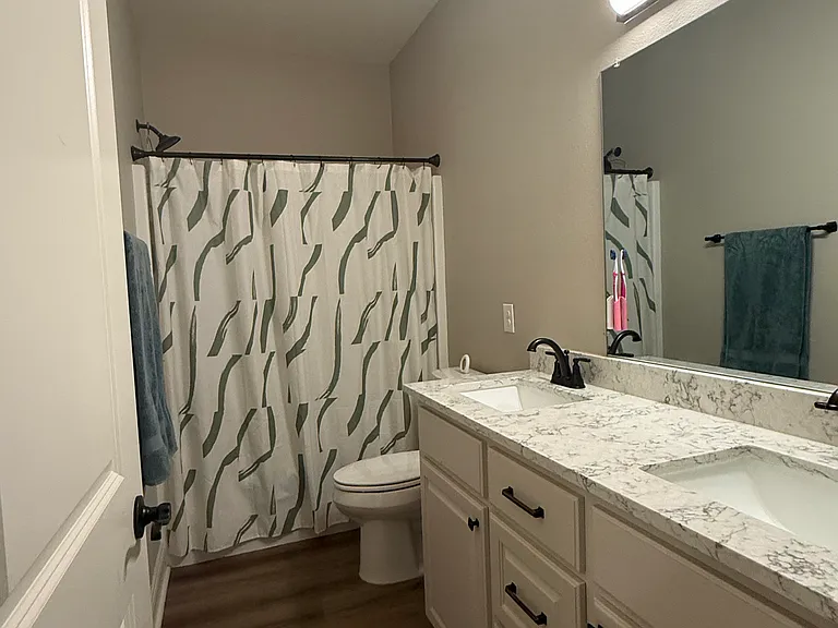107 Liberty Dr — Photo 24