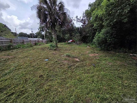 5th image of 2401 W Jordan St