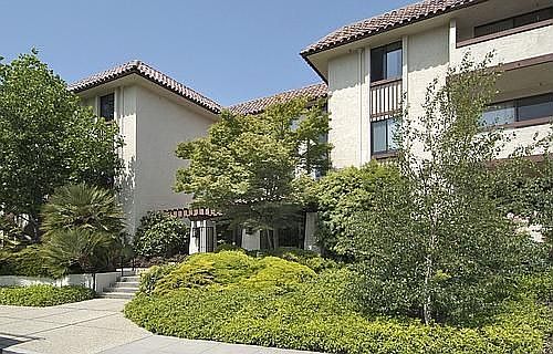 1st image of 320 Elm St APT 308