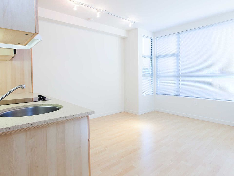 Studio with Hard Surface Flooring