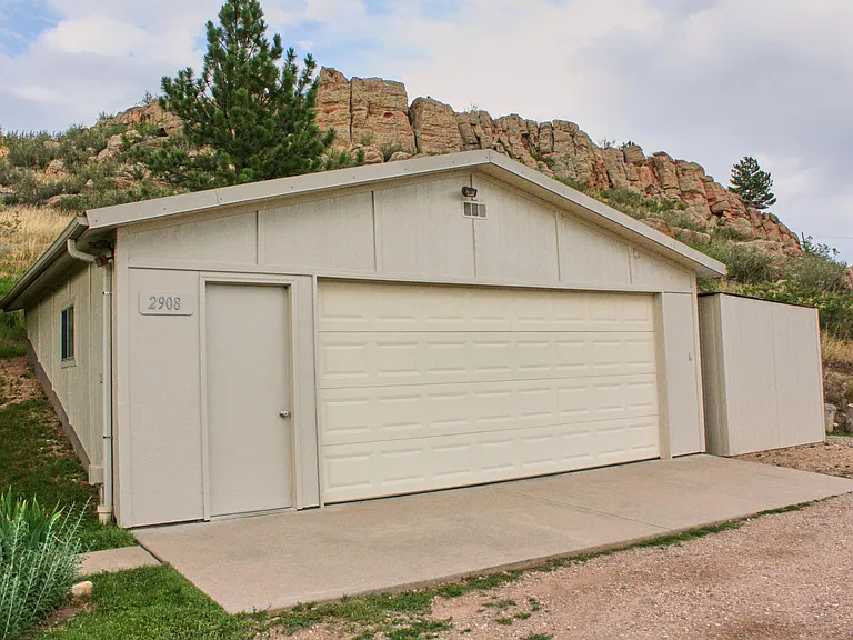 2908 Black Fox Run Ln — Photo 33