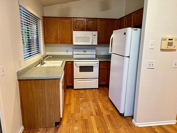 2nd image of 2335 E Nunneley Ct