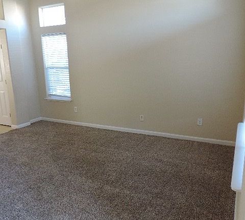 4th image of 1065 Greenbrook Pl