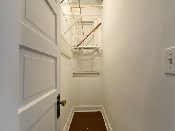 3rd image of 1246 N Bosworth Ave #3