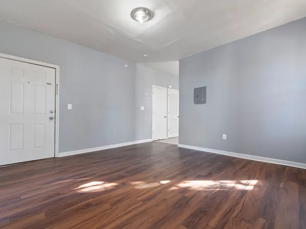 302 Clinton Pl #3, Newark, NJ 07112
