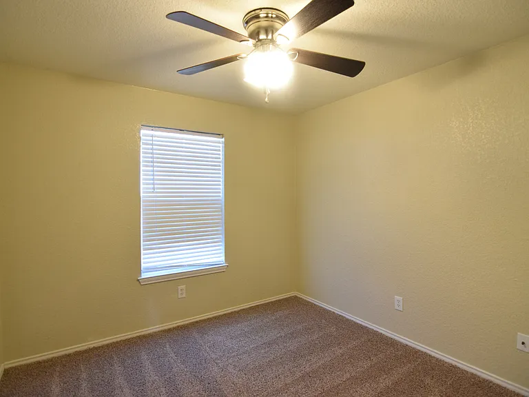 2802 Wesley Dr — Photo 18