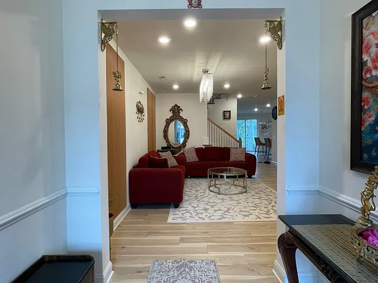 2523 Hutch Ln #1 — Photo 3