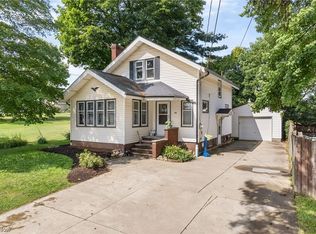 917 Manchester Ave SW, North Lawrence, OH 44666