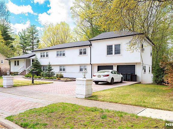 2nd image of 19 Coles Ct
