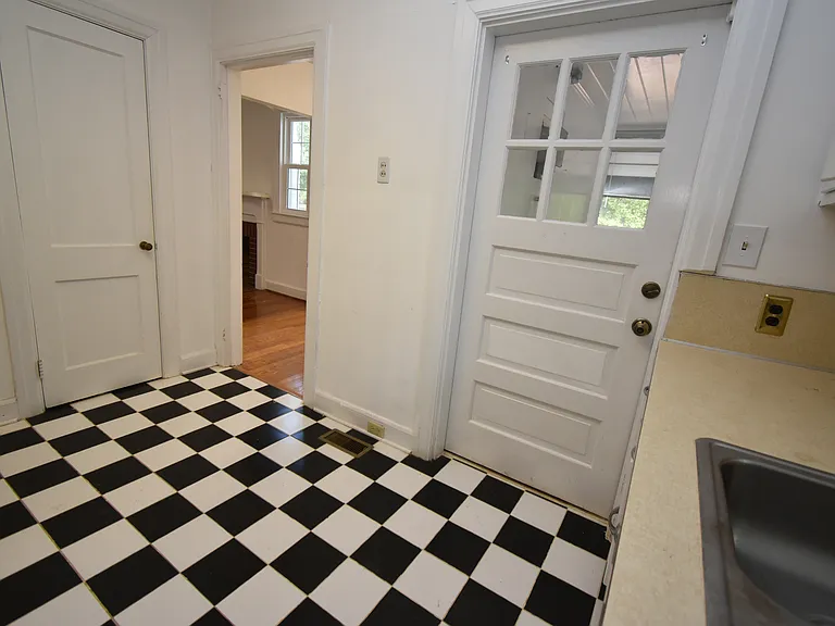 2603 W Carver St — Photo 21
