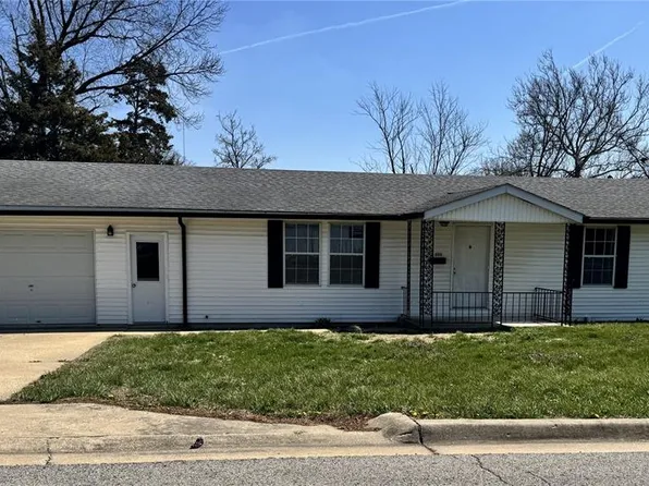 606 McKinley Ave, Warrenton, MO 63383