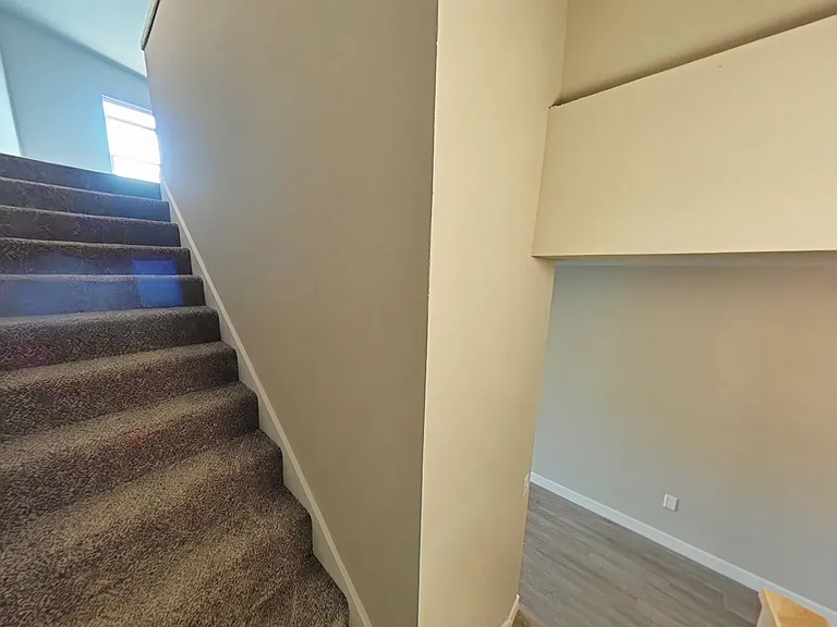 Beaverbrook Apartments — Photo 97