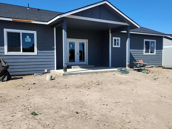 5th image of 405 Pear Dr