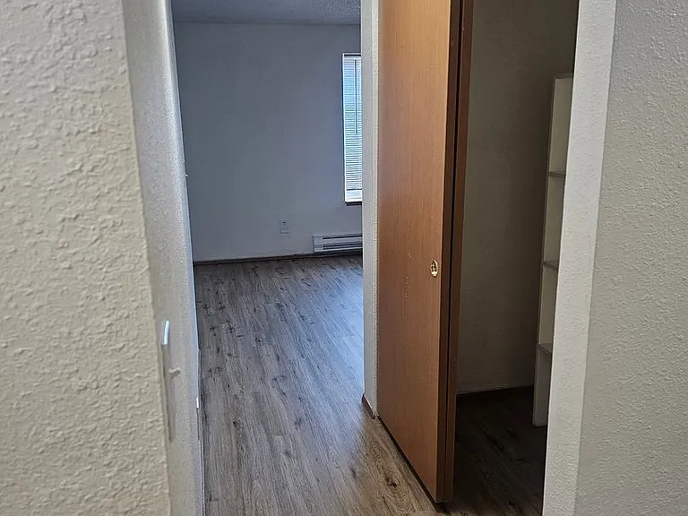 9209 Washington Blvd SW — Photo 8