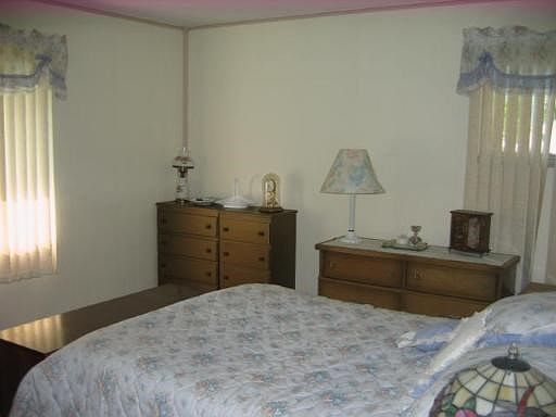 5th image of 716 Westwood Dr