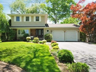 28 Falcon Dr, Hauppauge, NY, 11788