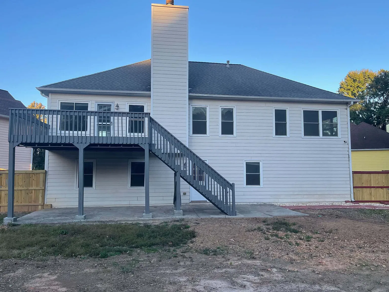 5 bed, 2613 sqft, $2,400 — Photo 3