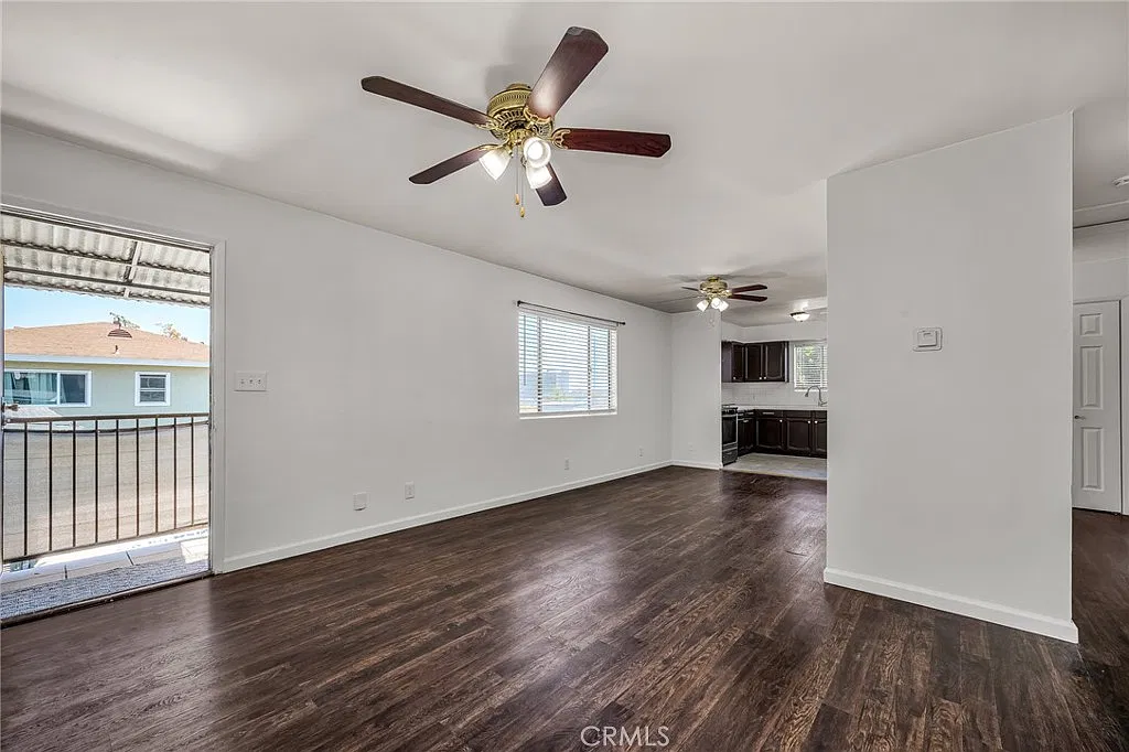 2 bed, 957 sqft, $2,699 — Photo 3