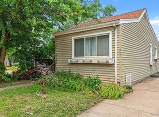 807 E Forteen Mile Rd, Birmingham, MI 48009