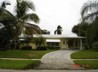 804 SE 14th Ct, Deerfield Beach, FL 33441