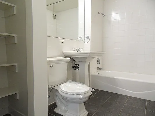 Rented by Stonehenge NYC LLC | media 25