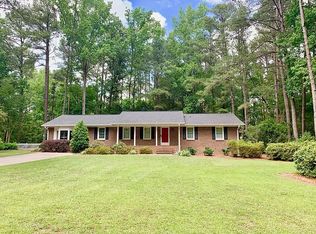 227 Heather Ln, Southern Pines, NC 28387