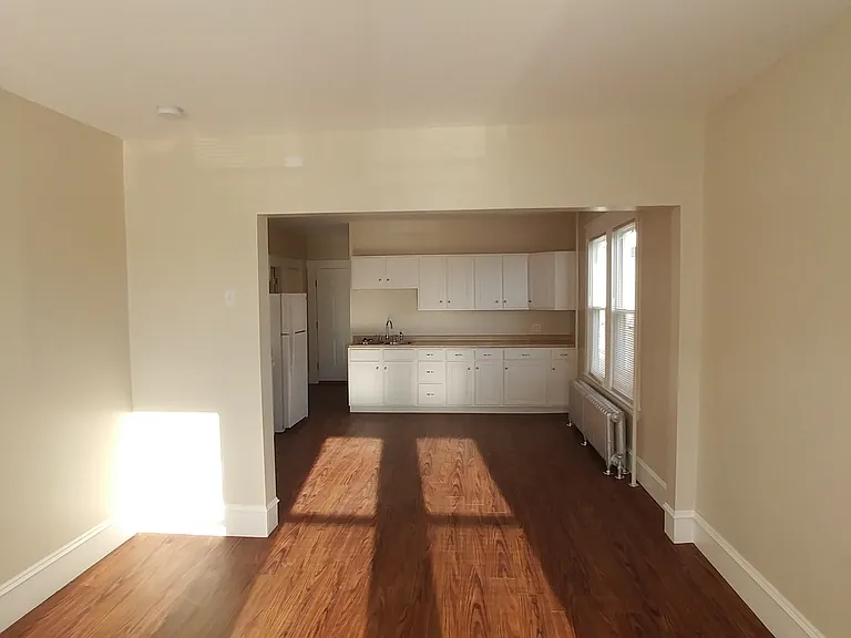 106 Walnut St #2 — Photo 3