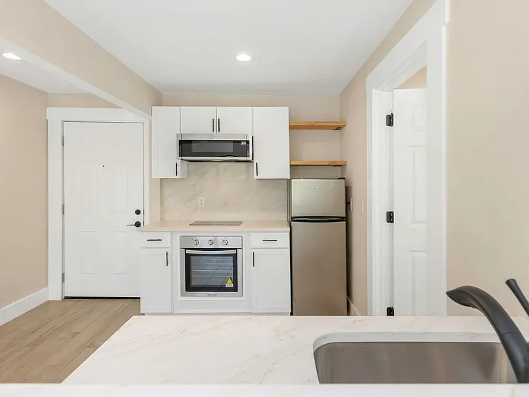 3000 Beach Blvd S #8A — Photo 9