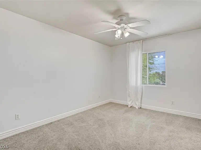 3034 Carbondale St — Photo 35