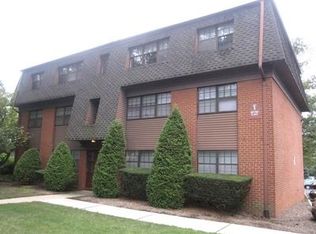 Metuchen Plaza Apartments, Metuchen, NJ 08840