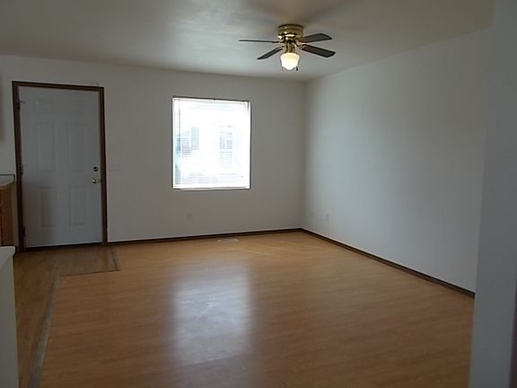 3rd image of 3390 Canyon Dr Unit C29