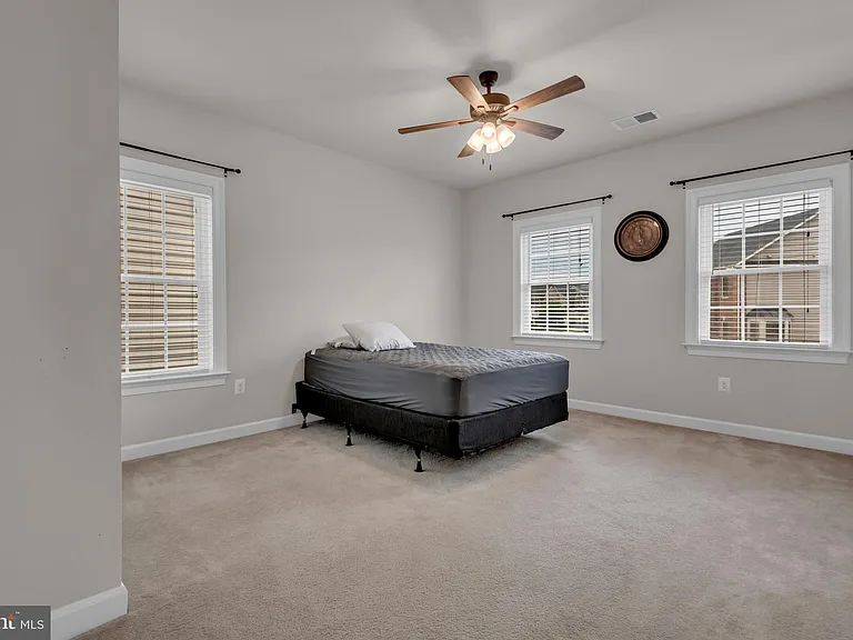 14611 Highbury Ln — Photo 28