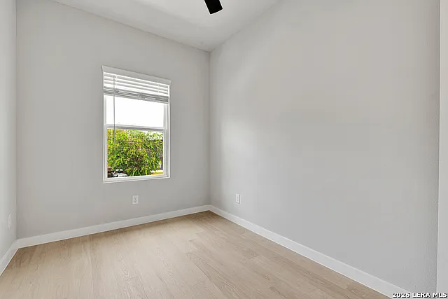 521 Dakota St #102 — Photo 9