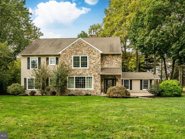 3102 Manor Rd, Huntingdon Valley, PA 19006