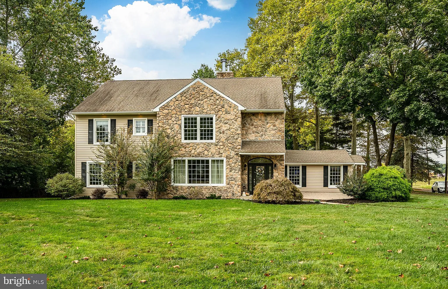3102 Manor Rd photo 1