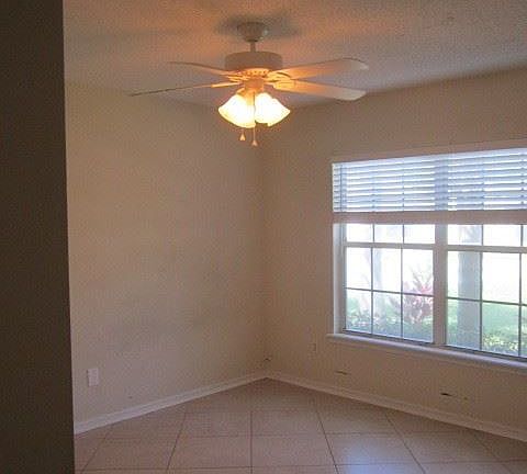5th image of 297 Johns Glen Dr