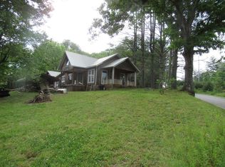 843 Roller Mill Rd, Franklin, NC 28734