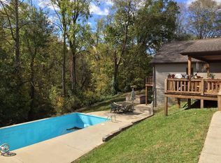 15795 Winfield Rd, Winfield, WV 25213