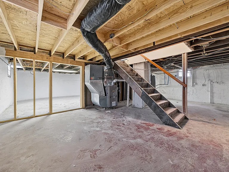 1330 S Buckeye St — Photo 14