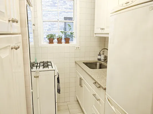 Sold by Compass | media 13