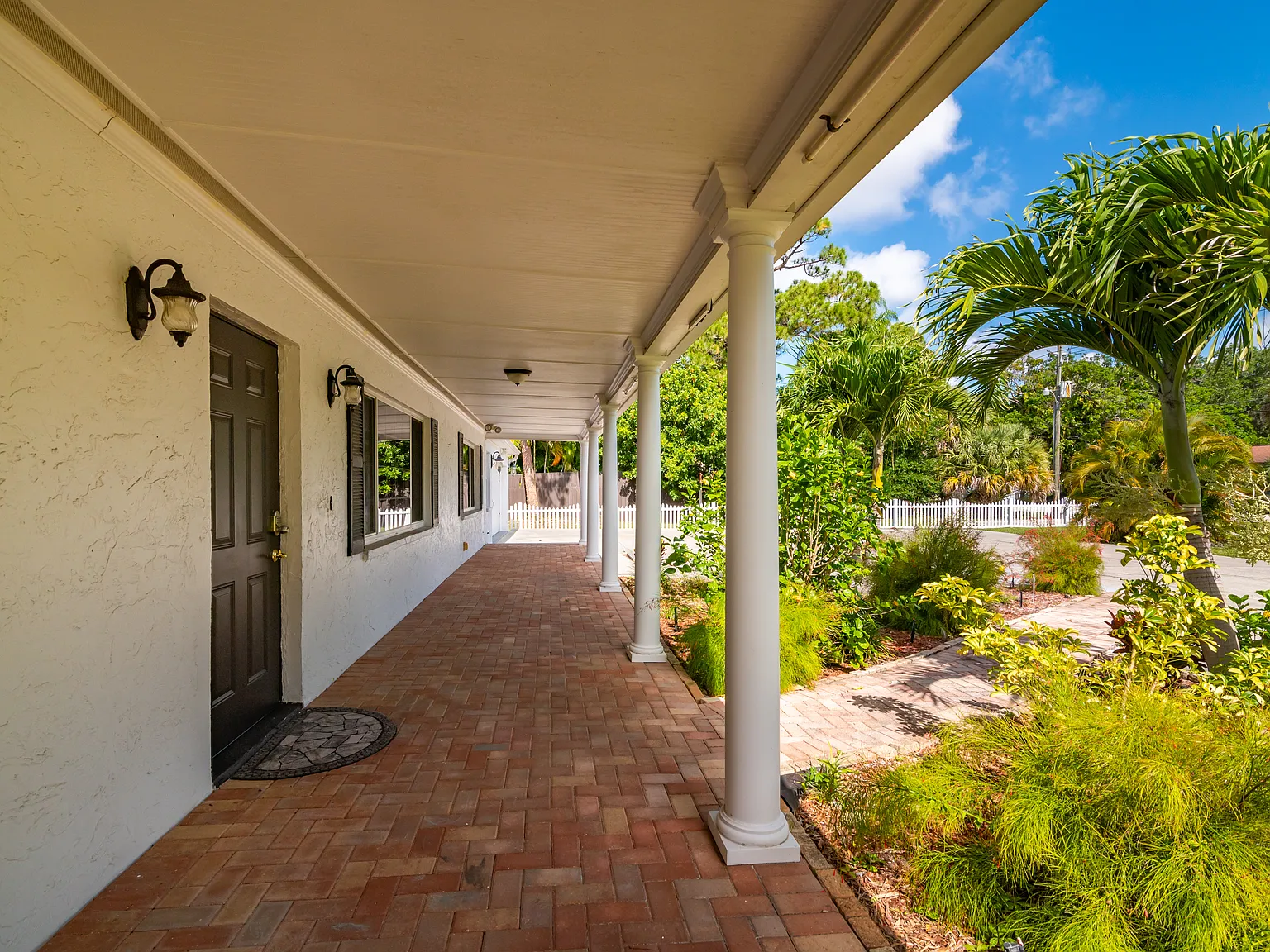 3 bed, 1902 sqft, $3,500 — Photo 3