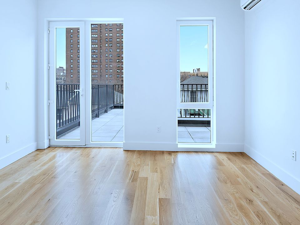 2nd image of 594 Eagle Ave #2R