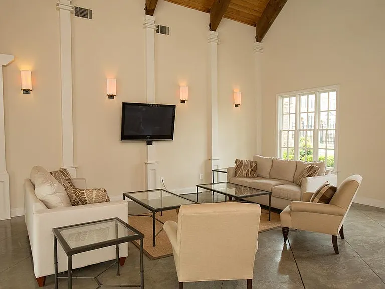 653 Lockton Pl — Photo 74