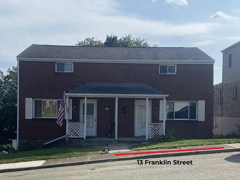 13 Franklin Ave — Photo 2