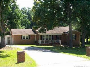 1419 Azalea Ave, Kannapolis, NC 28081