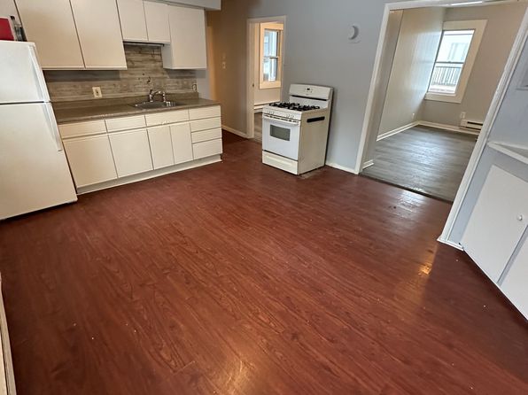 92 Harrison St APT 2