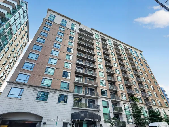 200 Besserer St #208, Ottawa, ON K1N 0A7